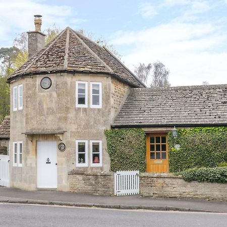 Pike Cottage Acton Turville Экстерьер фото