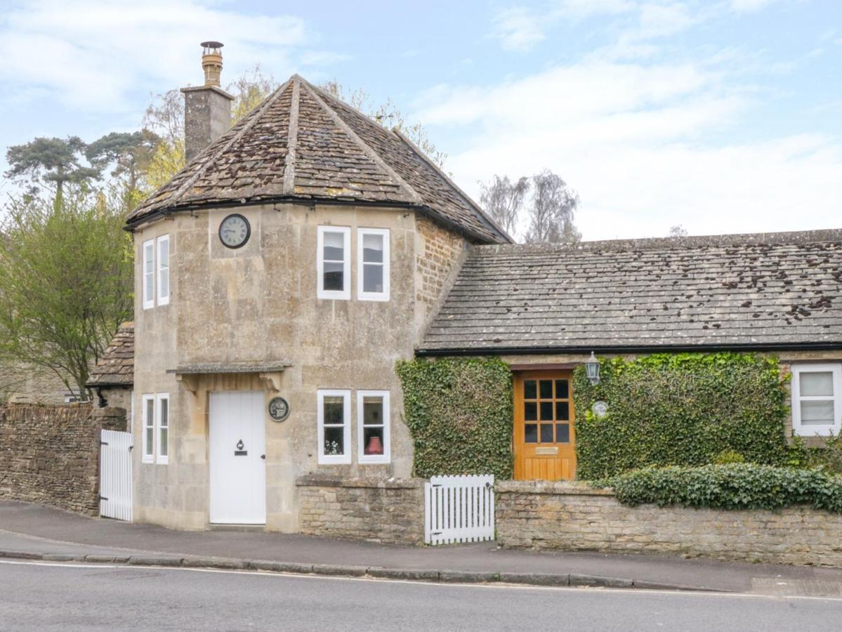 Pike Cottage Acton Turville Экстерьер фото